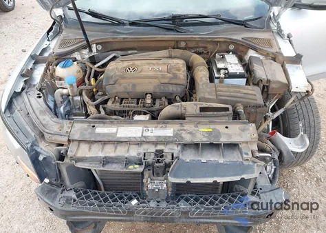 2017 Volkswagen Passat 1.8T R-Line z USA, uszkodzony, nr VIN 1VWDT7A36HC066036